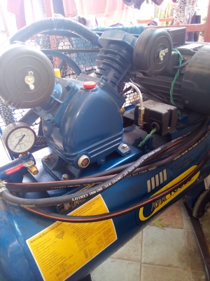 ปั้มลมมือสองสภาพใหม่แทบใม่ใด้ใช้