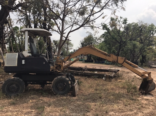 KOMATSU PW30-1 สองเพลา 195,000 บาท เครื่องดี ปั้มแรง สภาพพร้อมใช้งาน เอกสารชื่อขาย