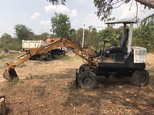 KOMATSU PW30-1 สองเพลา 195,000 บาท เครื่องดี ปั้มแรง สภาพพร้อมใช้งาน เอกสารชื่อขาย