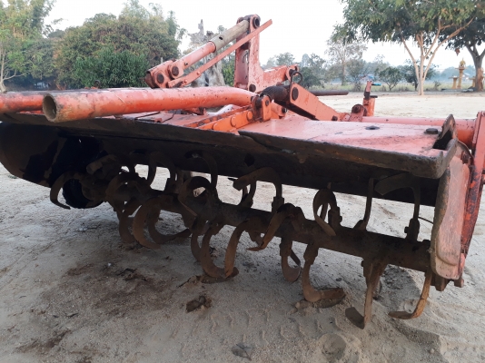 จัดส่งพี่จังหวัดปทุมธานีครับ ขายตัวโรตารี่ ขนาด1.60ม. พร้อยยอยปั่น เก่านอกใช้ไม่เท่าไหร่เองครับ จัดส่งพี่จังหวัดปทุมธานีครับ ขายตัวโรตารี่ ขนาด1.60ม. พร้อยยอยปั่น เก่านอกใช้ไม่เท่าไหร่เองครับ