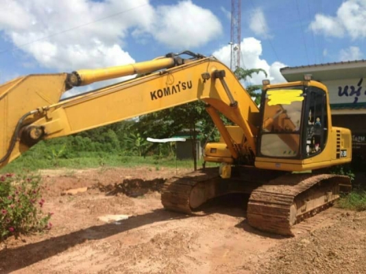 KOMATSU PC200-6 ราคา 895,000 บาท เครื่องเดิม ดี ปั้มแรง โช่หนา เอวแน่ ไฟฟ้าครบ  เอกสารเล่มทะเบียน