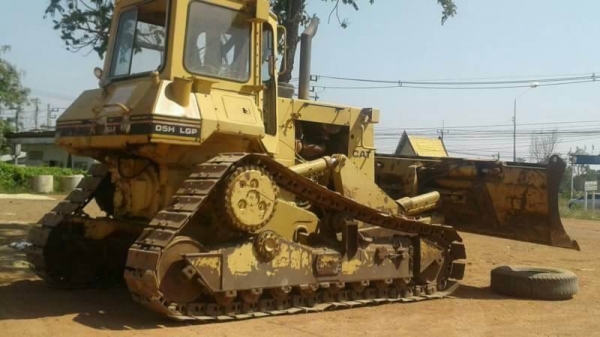 ขาย 595,000 CAT D 5 H ตีนไก่ เล่มทะเบียน เครื่องดี เกียร์แรง ช่วงล่างดี รถพร้อมใช้  รถอยู่ จ.โคราช โทร&amp;ไอดีไลน์