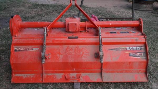 ขายครับ คูโบต้า 47 แรงม้า โลตารี่กับผาลดันหน้า เอกสารเป็นเล่มทะเบียน ขายครับ คูโบต้า 47 แรงม้า โลตารี่กับผาลดันหน้า เอกสารเป็นเล่มทะเบียน