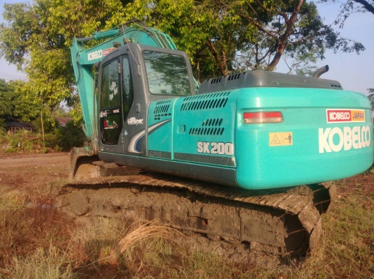 ขายรถขุดแบ็คโฮ KOBELCO SK200-8 YN 12 SUPPER สภาพดี เอกสารอินวอย 1,650,000บ. สนใจ 0835601591 หรือ 0903494058