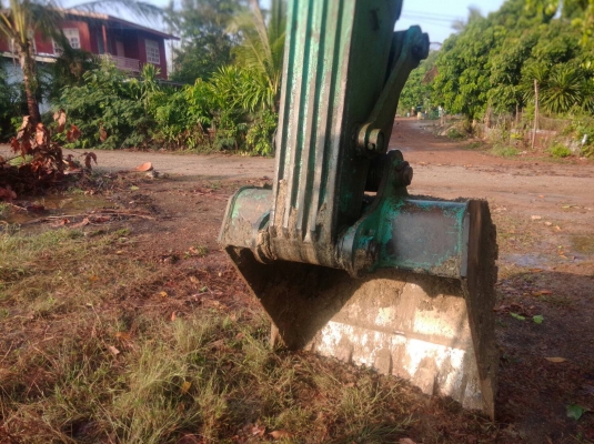 ขายรถขุดแบ็คโฮ KOBELCO SK200-8 YN 12 SUPPER สภาพดี เอกสารอินวอย 1,650,000บ. สนใจ 0835601591 หรือ 0903494058