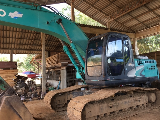 รถแบคโฮ KOBELCO SK200 M8 (YN 11) รถแบคโฮ KOBELCO SK200 M8 (YN 11)