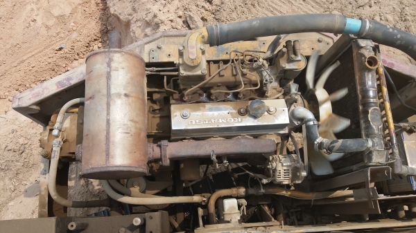 ขาย 235,000 KOMATSU pc 60-5 เครื่องดี ปั้มแรง เอวแน่น ช่วงล่วงดี(รถทำงานอยู่) รถอยู่ ศรีเกษ 090-772-3710 090-772-3708