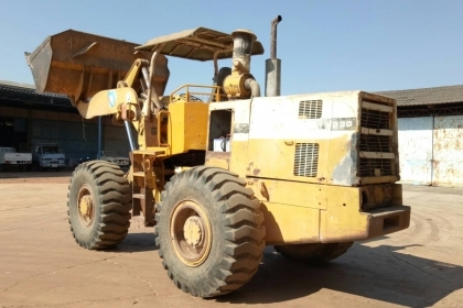 ขาย 495,000 บาท. รถตัก KOMATSU530 รถสวยสภาพพร้อมใช้งาน เครื่องปั้มดี ระบบดิดเบรก4ล้อ ยางสวยพร้อมใช้งาน เอกสารใบอินวอย  ร