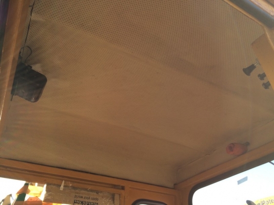 Komatsu JH30B ตู้เก๋ง นำเข้าจากญี่ปุ่น สวยมาก ราคาไม่แพงครับ Komatsu JH30B ตู้เก๋ง นำเข้าจากญี่ปุ่น สวยมาก ราคาไม่แพงครับ