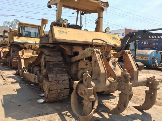 ขออนุญาติขาย แทร็กเตอร์ CAT D6สป็อก เก็ตตลอย ตีนไก่เกียท็อกคริปเปออหลังมีทั้งเก๋งแอร ธรรมดา ราคา 950000-850000สนใจติดต่อ 0853224877-09889304877