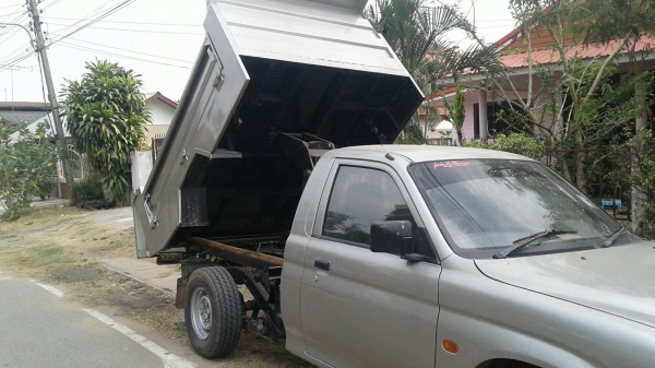 ขายรถดั้มปิ๊กอัพมิตรซูบิชิสตาด้า แอร์เย็น รถสวย เล่มทะเยียนพร้อมโอน สภาพพร้อมใช้งาน