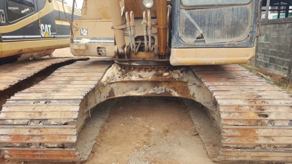 ขาย แบคโฮ CAT 320 V.2 เครื่องเดิมแน่นๆ ปั้มดี ช่วงล่างเต็ม ระบบไฟครบ เอกสารเล่มทะเบียนครบ