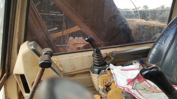 ขาย แบคโฮ CAT 320 V.2 เครื่องเดิมแน่นๆ ปั้มดี ช่วงล่างเต็ม ระบบไฟครบ เอกสารเล่มทะเบียนครบ