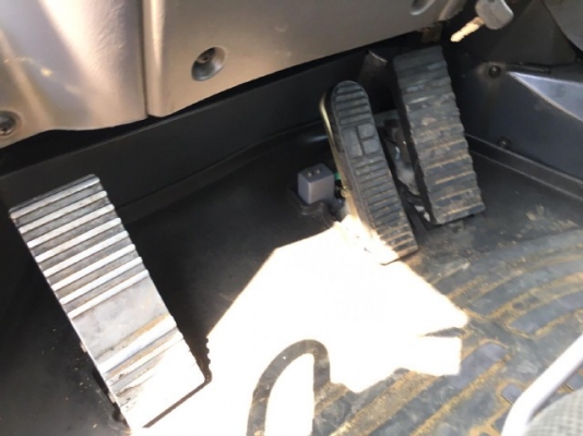 ขายรถตักล้อยาง KOMATSU WA600-6 รถนอกนำเข้าจากญี่ปุ่น สภาพสวยพร้อมใช้ มีVDOการทำงานครับ