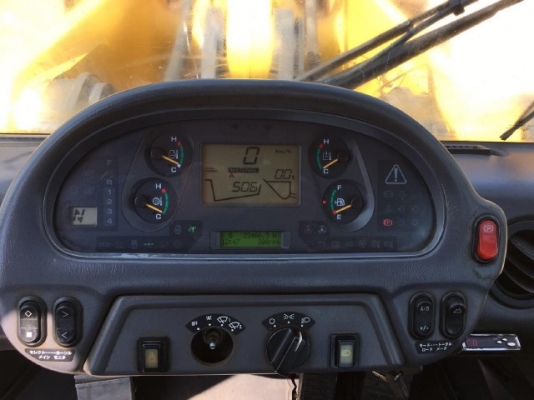 ขายรถตักล้อยาง KOMATSU WA600-6 รถนอกนำเข้าจากญี่ปุ่น สภาพสวยพร้อมใช้ มีVDOการทำงานครับ