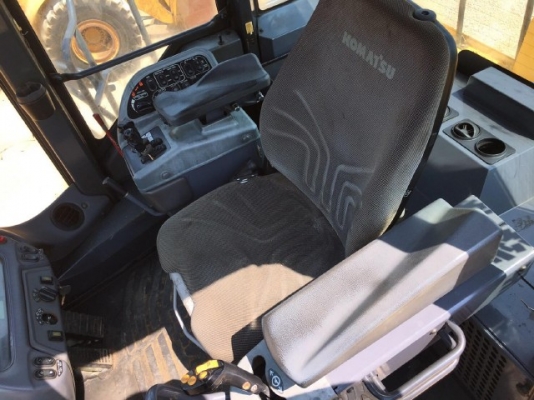 ขายรถตักล้อยาง KOMATSU WA600-6 รถนอกนำเข้าจากญี่ปุ่น สภาพสวยพร้อมใช้ มีVDOการทำงานครับ