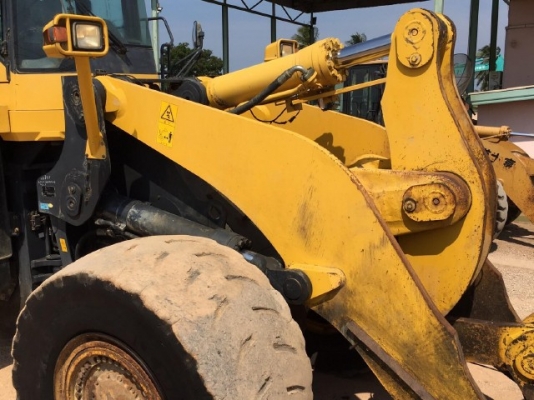 ขายรถตักล้อยาง KOMATSU WA600-6 รถนอกนำเข้าจากญี่ปุ่น สภาพสวยพร้อมใช้ มีVDOการทำงานครับ
