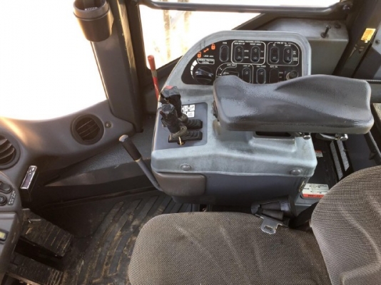 ขายรถตักล้อยาง KOMATSU WA600-6 รถนอกนำเข้าจากญี่ปุ่น สภาพสวยพร้อมใช้ มีVDOการทำงานครับ