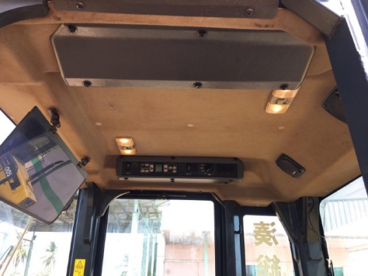 ขายรถตักล้อยาง KOMATSU WA600-6 รถนอกนำเข้าจากญี่ปุ่น สภาพสวยพร้อมใช้ มีVDOการทำงานครับ