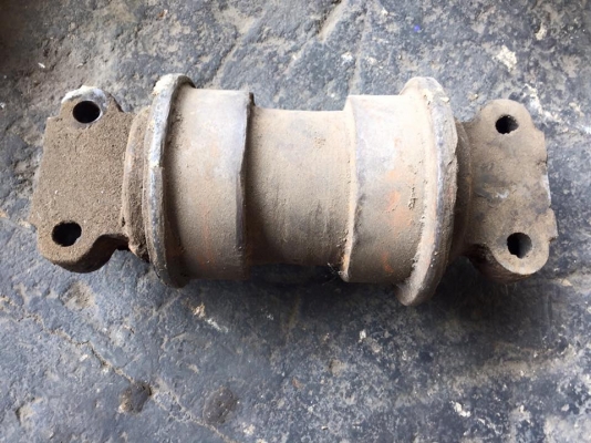 โรลเลอร์รถขุด SUMITOMO 2650 เก่าญี่ปุ่น ราคา 2,000 บาท