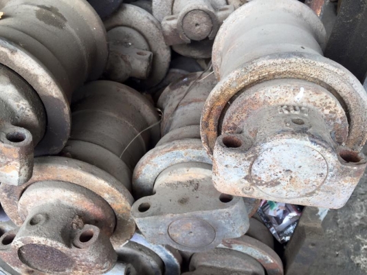 โรลเลอร์รถขุด SUMITOMO EJ 2800 เก่าญี่ปุ่น ราคา 2,000 บาท