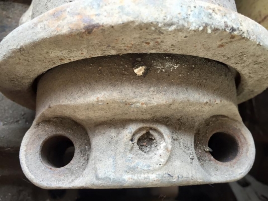 โรลเลอร์รถขุด HITACHI EX 100L-2 เก่าญี่ปุ่น ราคา 2,000 บาท