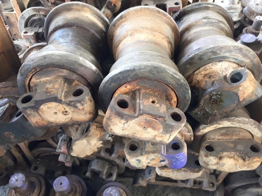 โรลเลอร์รถขุด CAT 320 เก่าญี่ปุ่น ราคา 2,000 บาท