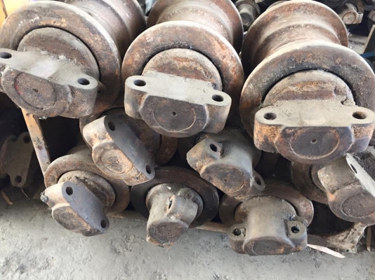 โรลเลอร์รถขุด KOBELCO SK05 เก่าญี่ปุ่น ราคา 2,000 บาท