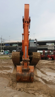 ขายรถแบคโฮ HITACHI ZX200-5G ใช้งาน 6,xxx ชม. สภาพเต็มทุกระบบ แรง ขายรถแบคโฮ HITACHI ZX200-5G ใช้งาน 6,xxx ชม. สภาพเต็มทุกระบบ แรง