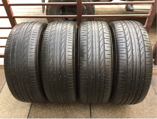 ยาง Bridgestone 265 60 18 ปลายปี13 ดอกเยอะ ใช้ยาว ราคาไม่แพง ยาง Bridgestone 265 60 18 ปลายปี13 ดอกเยอะ ใช้ยาว ราคาไม่แพง