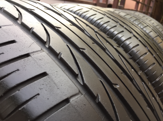 ยาง Bridgestone 265 60 18 ปลายปี13 ดอกเยอะ ใช้ยาว ราคาไม่แพง ยาง Bridgestone 265 60 18 ปลายปี13 ดอกเยอะ ใช้ยาว ราคาไม่แพง