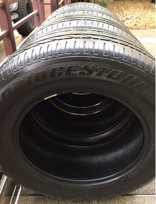 ยาง Bridgestone 265 60 18 ปลายปี13 ดอกเยอะ ใช้ยาว ราคาไม่แพง ยาง Bridgestone 265 60 18 ปลายปี13 ดอกเยอะ ใช้ยาว ราคาไม่แพง