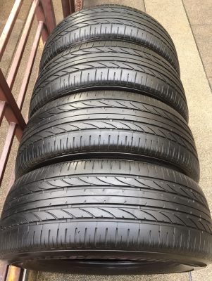 ยาง Bridgestone 265 60 18 ปลายปี13 ดอกเยอะ ใช้ยาว ราคาไม่แพง ยาง Bridgestone 265 60 18 ปลายปี13 ดอกเยอะ ใช้ยาว ราคาไม่แพง