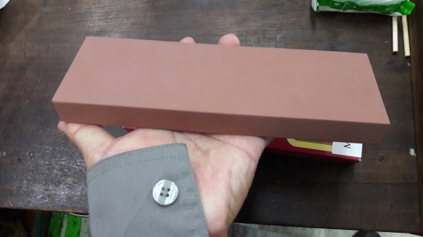 ขายหินลับมีดตรากุ้งขนาดใหญ่1000กิต NANIWA Made in Japan.