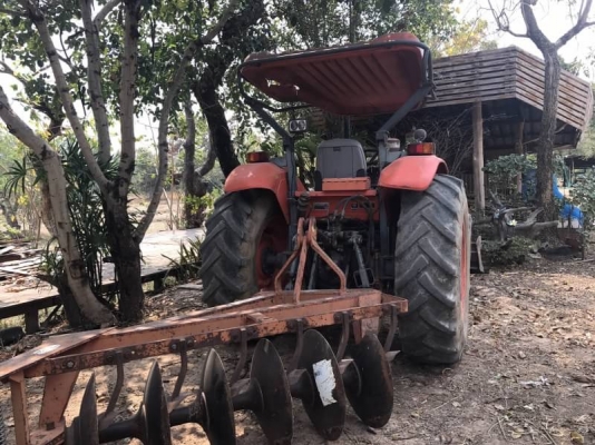 KUBOTA M7040 ราคา 395,000 บาท 3,500 ชม. เครื่องดี เกียร์ดี หางไม่ตก (ใบมีด หาง 7) เอกสารเล่มทะเบียน รถอยู่ จ.อุบลราชธานี โทร&ไอดีไลน์ KUBOTA M7040 ราคา 395,000 บาท 3,500 ชม. เครื่องดี เกียร์ดี หางไม่ตก (ใบมีด หาง 7) เอกสารเล่มทะเบียน รถอยู่ จ.อุบลราชธานี โทร&ไอดีไลน์