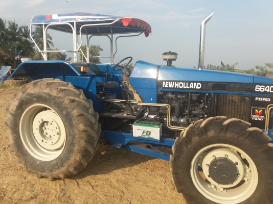 ขาย6640  4*4คานนิวฮอแลน 0871684611