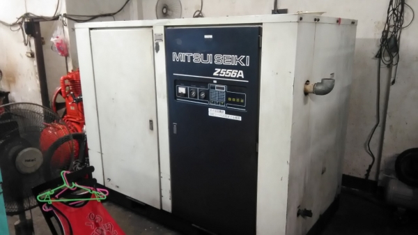 **ขายถูกๆปั้มลมมือสองจากญี่ปุ่น** MITSUI SEIKI 75แรง แบบสกรู ใช้งานน้อย สภาพดีครับ