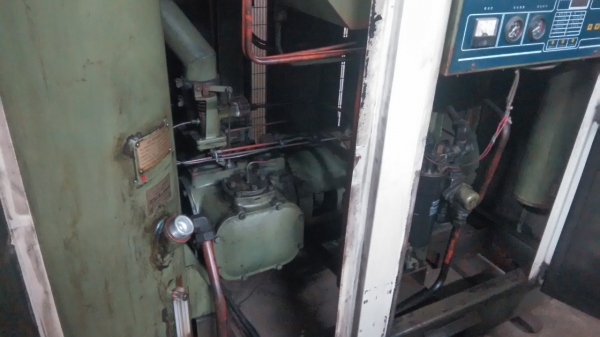 **ขายถูกๆปั้มลมมือสองจากญี่ปุ่น** MITSUI SEIKI 75แรง แบบสกรู ใช้งานน้อย สภาพดีครับ