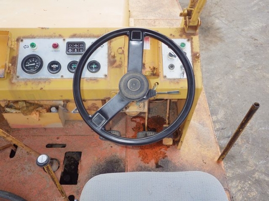 รถบดล้อยาง9ล้อ ยี่ห้อDynapac รุ่นCP20