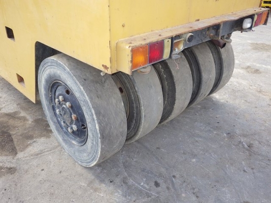 รถบดล้อยาง9ล้อ ยี่ห้อDynapac รุ่นCP20