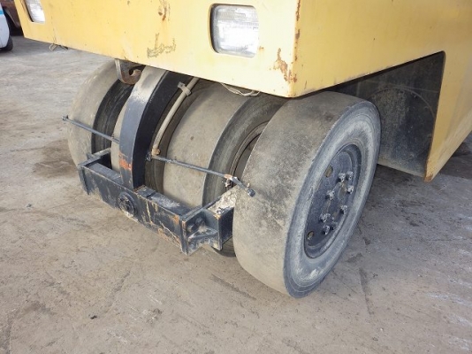 รถบดล้อยาง9ล้อ ยี่ห้อDynapac รุ่นCP20