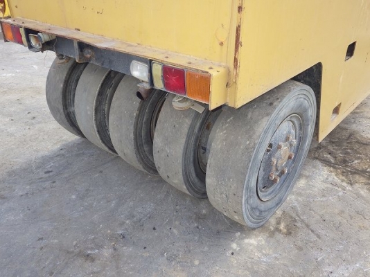 รถบดล้อยาง9ล้อ ยี่ห้อDynapac รุ่นCP20