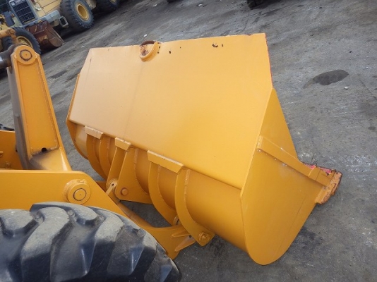 ขายรถตัก ยี่ห้อKomatsu รุ่นJH30B ขายรถตัก ยี่ห้อKomatsu รุ่นJH30B