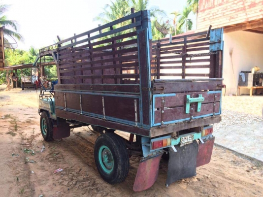 ขายด่วนอีแต๋นเครื่อง 18 แรง เกียร์ใหญ่ เพลาลอย เบรคลม ช่วงล่างใหญ่ บรรทุก 5 ตันสบาย รถพร้อมใช้งาน  ราคา 85000  สนใจ 084-5486359 สุชาติ