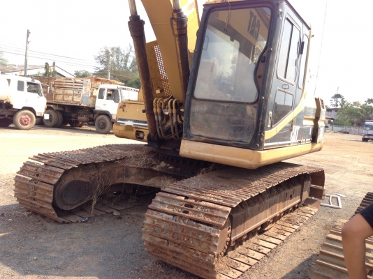 ขายด่วนแม็คโคร CAT320  V-2 สภาพพร้อมใช้งาน เครื่องปั้มเดิม ไฟฟ้าอยู่ ช่วงล่างสวย รถพร้อมทำงาน เอกสารเล่มทะเบียน