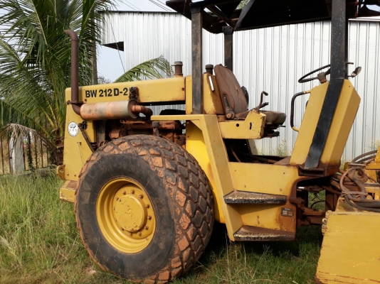 ขายด่วน รถบดBOMAG BW212 D-2 สั่นสะเทือน สองเพลา สภาพพร้อมใช้งาน เครื่อง ISUZU เครื่องปั้มดี สภาพยางสวย เอกสารเล่มทะเบียน