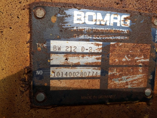 ขายด่วน รถบดBOMAG BW212 D-2 สั่นสะเทือน สองเพลา สภาพพร้อมใช้งาน เครื่อง ISUZU เครื่องปั้มดี สภาพยางสวย เอกสารเล่มทะเบียน