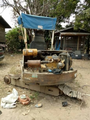 KOMATSU PC40-6