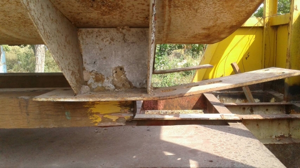 ถังน้ำใส่ 10 ล้อขนาด 12,000 ลิตร พึ่งถอดออกจากรถ