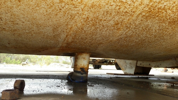 ถังน้ำใส่ 10 ล้อขนาด 12,000 ลิตร พึ่งถอดออกจากรถ